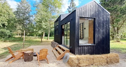 The Minimalists, Tiny House au coeur de la Sologne