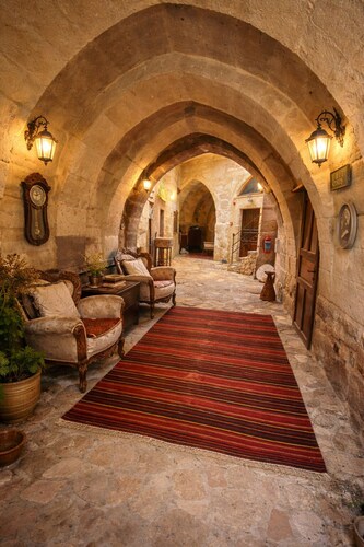 7 Oda Kapadokya Cave House