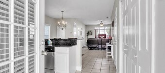The Victory House by OneHometown Getaways