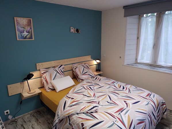 1 bedroom, iron/ironing board, WiFi, bed sheets