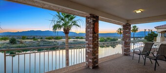 Amazing Riverfront home with dock, boat ramp, fire pit on the Colorado river.