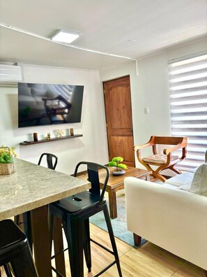 Comfort Apartment | Living area - Departamentos Recreo (Rancagua)