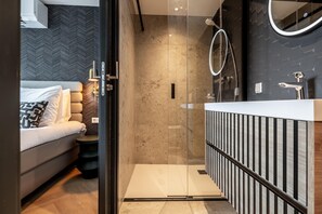 Apartment | Bathroom - Playful and Luxurious Apartment in Heart of Delft (Delft)