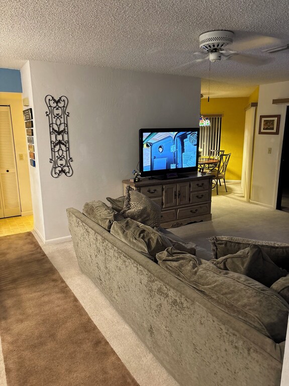 Cozy 2-bedroom Condo With Ac, Wifi In Charming Palm Coast. 5 Minutes To Beach, - Palm Coast, FL