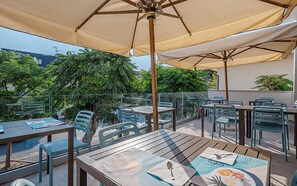 Café da manhã continental todos os dias (EUR 7 por pessoa)