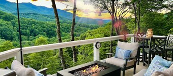 New Cabin with Sweeping Views, Fire Table, 2 Primaries