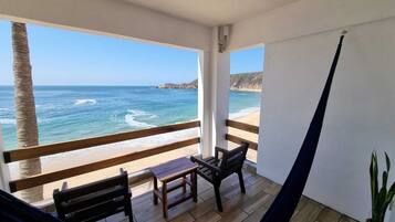 Habitación doble superior, vista al mar | Caja de seguridad en la habitación, wifi gratis y ropa de cama