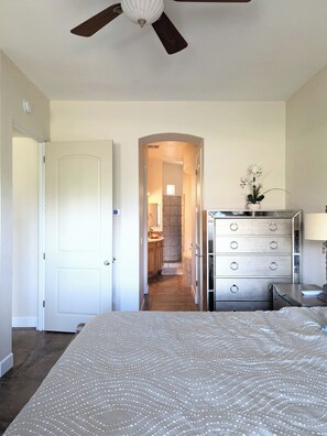 2 bedrooms, iron/ironing board, WiFi, bed sheets - Breathtaking Superstition views,  2-bedroom 2br golf course oasis, Gold Canyon (Gold Canyon)