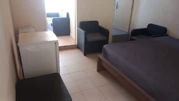 1 bedroom, WiFi, bed sheets