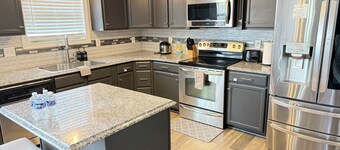 30+ Day Stays • Work Friendly• 12 minutes from Fort Campbell