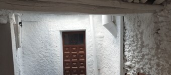 La Casa de la Yaya Rural accommodation in the Granada Alpujarra Busquistar