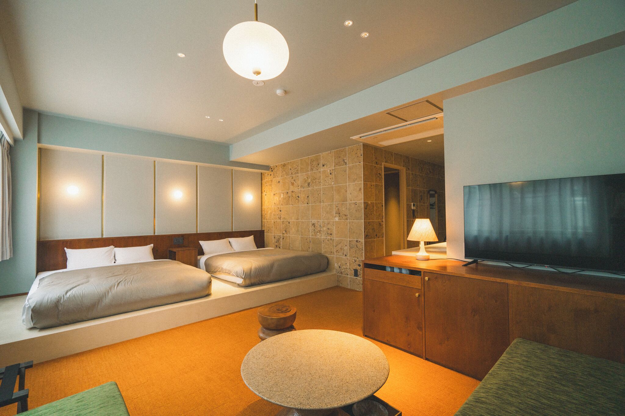 Large | Free WiFi, bed sheets