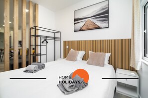 2 slaapkamers, een strijkplank/strijkijzer, gratis wifi, beddengoed