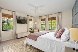 4 bedrooms, desk, iron/ironing board, travel cot