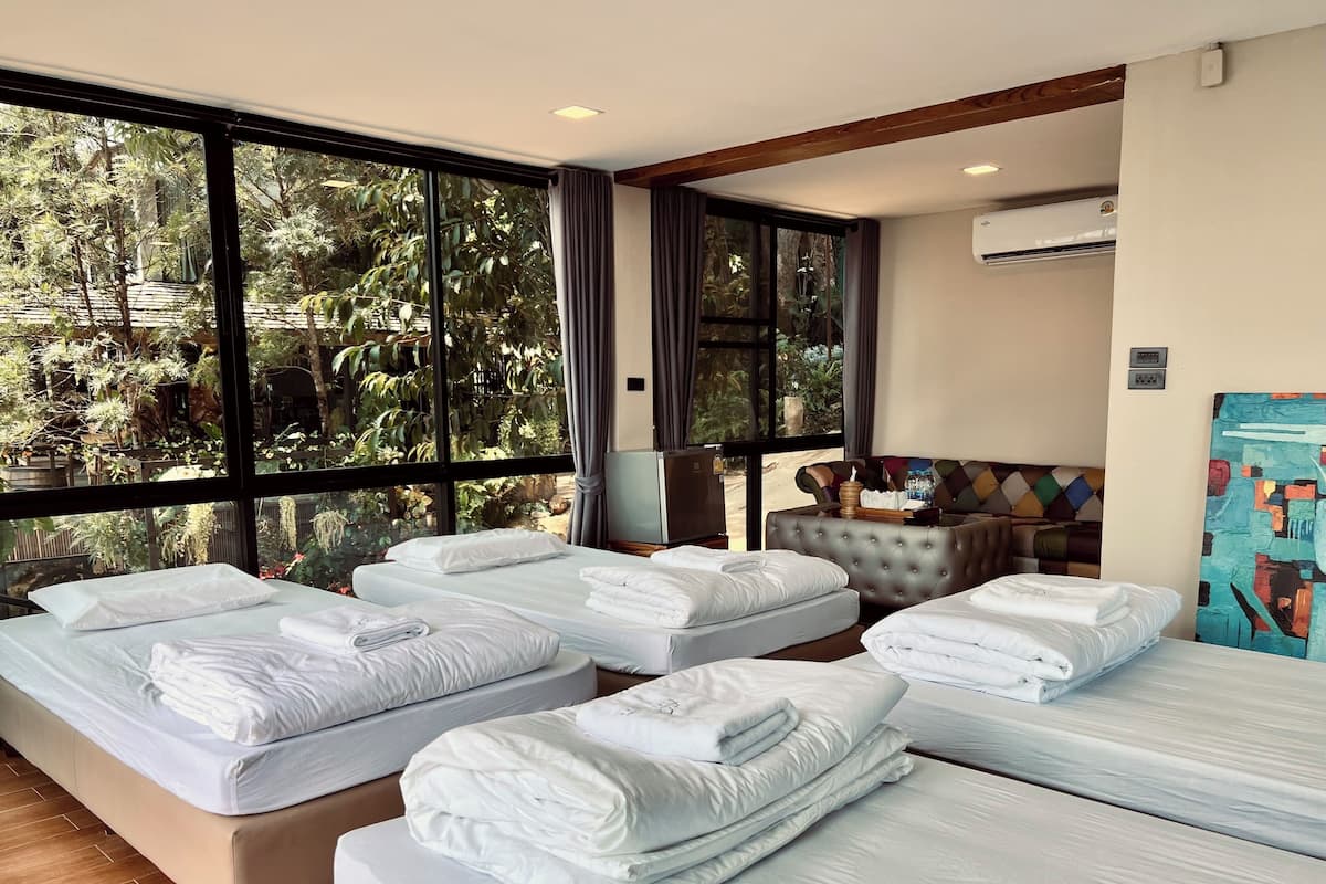 Quadruple Room with Bath