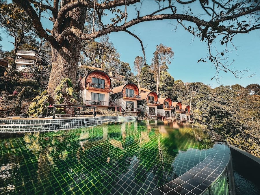 Habitación individual básica, balcón, vistas a la montaña | Zona de estar