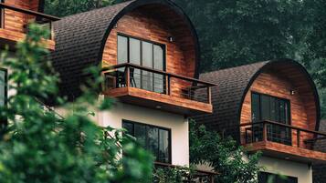 Basic Single Room, Balcony, Mountain View | Desk, laptop workspace, free WiFi