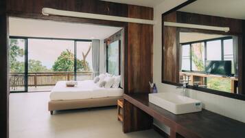 Desk, laptop workspace, free WiFi, bed sheets