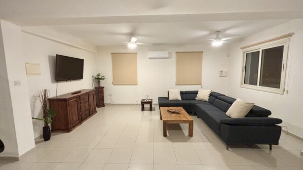 Villa | 5 bedrooms - Kition Sunset Villa in Kiti (Kiti)