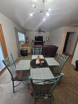 Smart TV, fireplace, computer monitors, printers