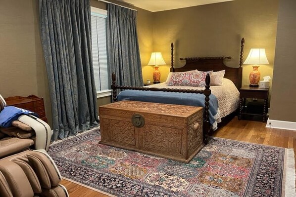 3 bedrooms, desk, iron/ironing board, free WiFi