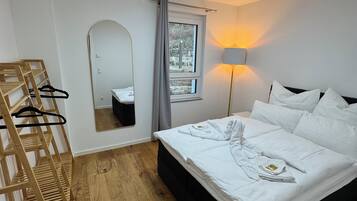 Bügeleisen/Bügelbrett, WLAN, Bettwäsche