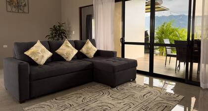 Verde Armonía Lodge
Muy cerca de playa Manuel Antonio
Hermosas vistas la montaña