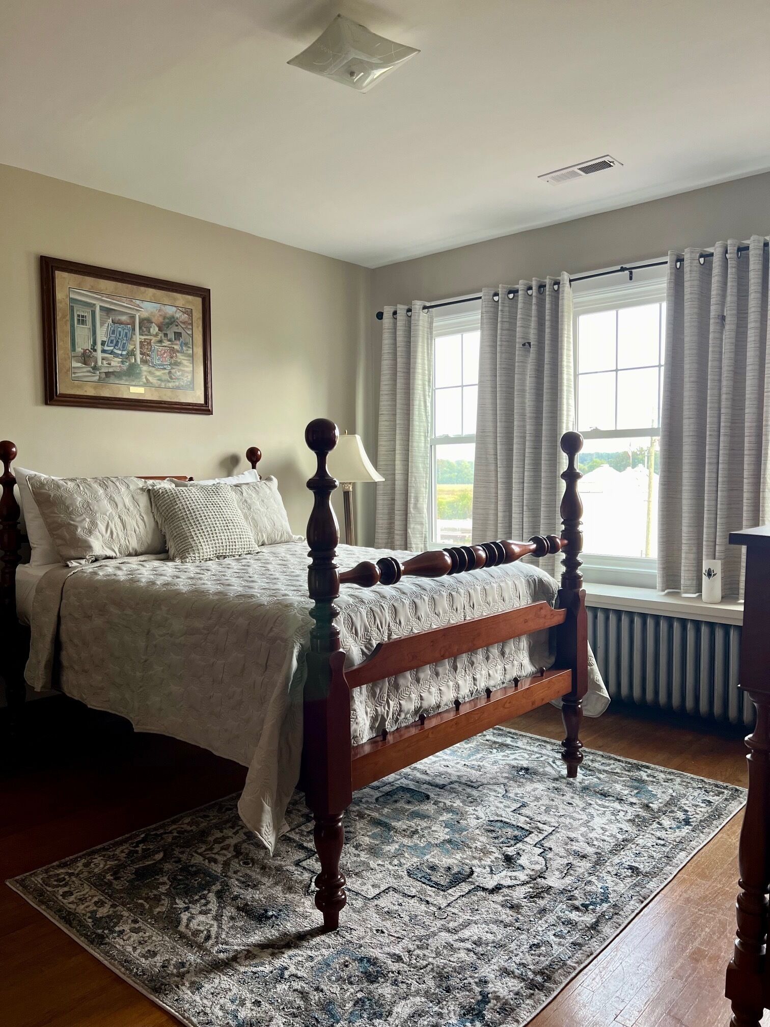 7 soverom, strykejern/-brett, wi-fi (inkludert) og sengetøy