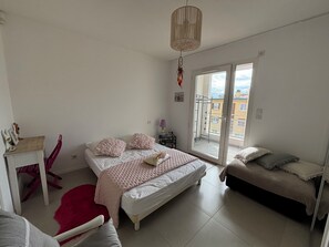 3 bedrooms, desk, iron/ironing board, travel crib