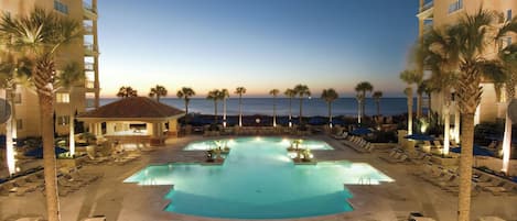 屋内プール、屋外プール