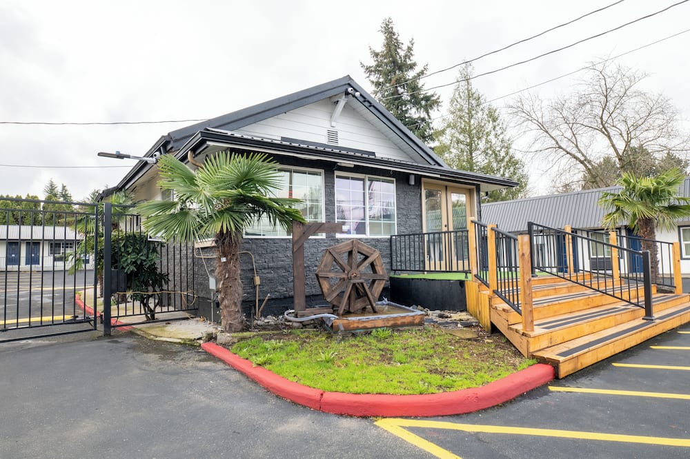 Horseshoe inn