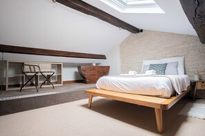 2 slaapkamers, een strijkplank/strijkijzer, wifi, beddengoed