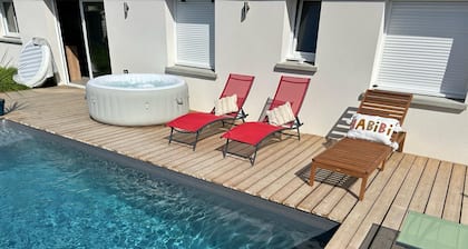 3-bedroom villa with pool and spa