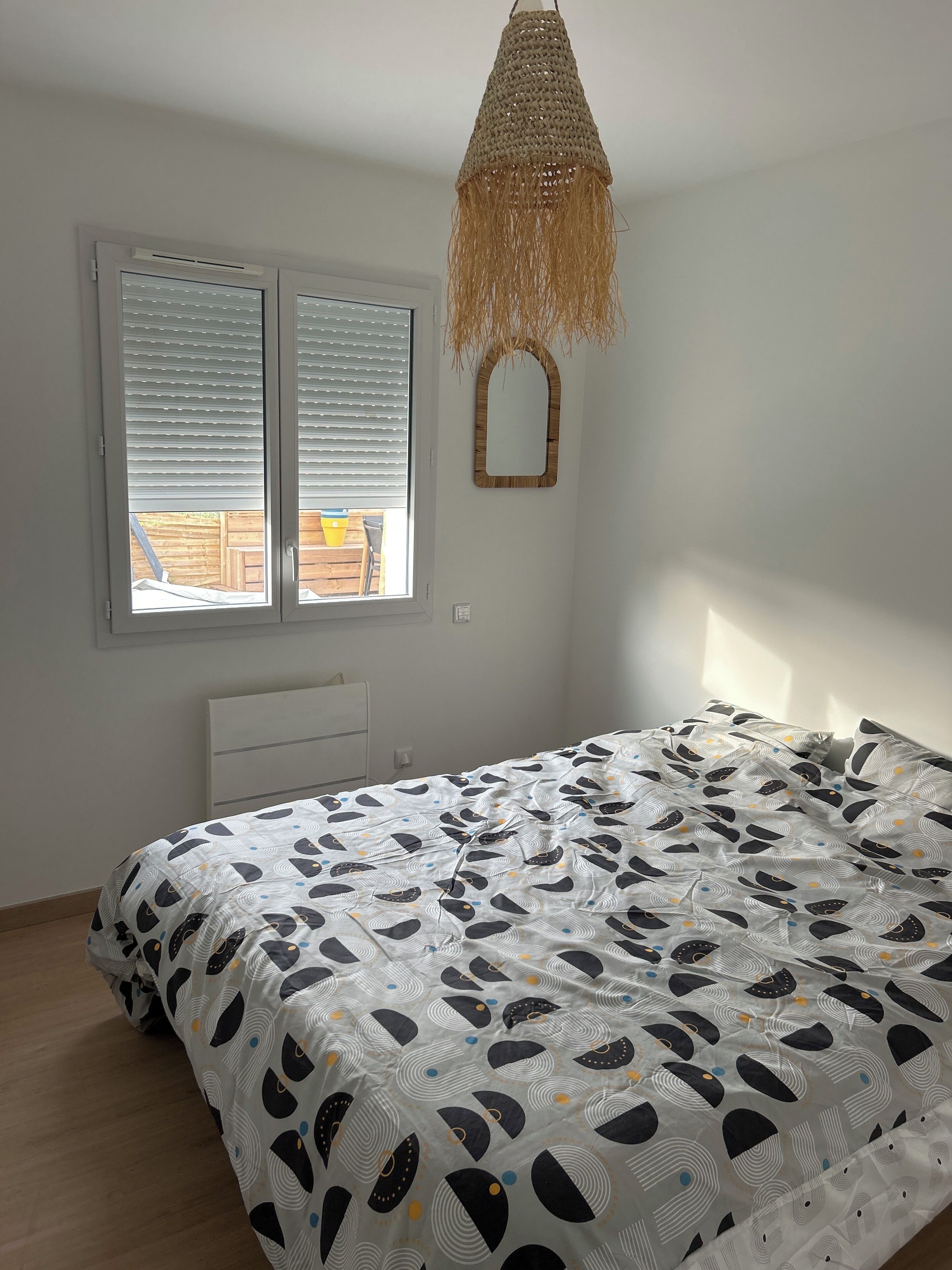 3 slaapkamers, een strijkplank/strijkijzer, wifi, beddengoed