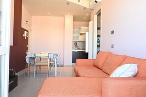 TV - CN006 - Cesenatico, new three-room apartment with splendid sea view (Cesenatico)