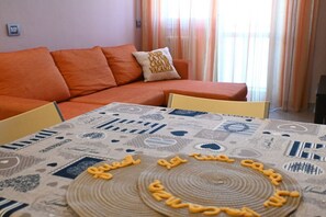 TV - CN006 - Cesenatico, new three-room apartment with splendid sea view (Cesenatico)