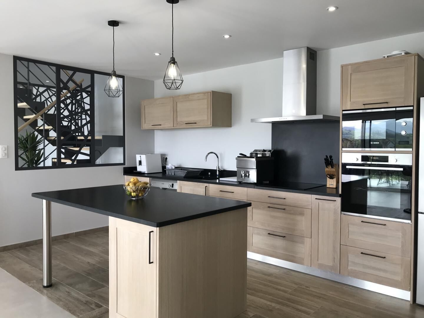 Réfrigérateur, micro-ondes, lave-vaisselle