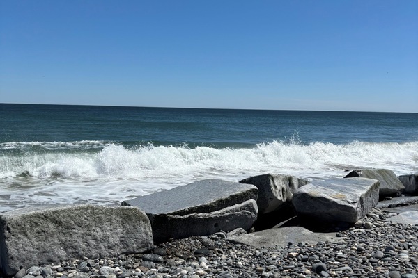 Beach nearby, beach towels