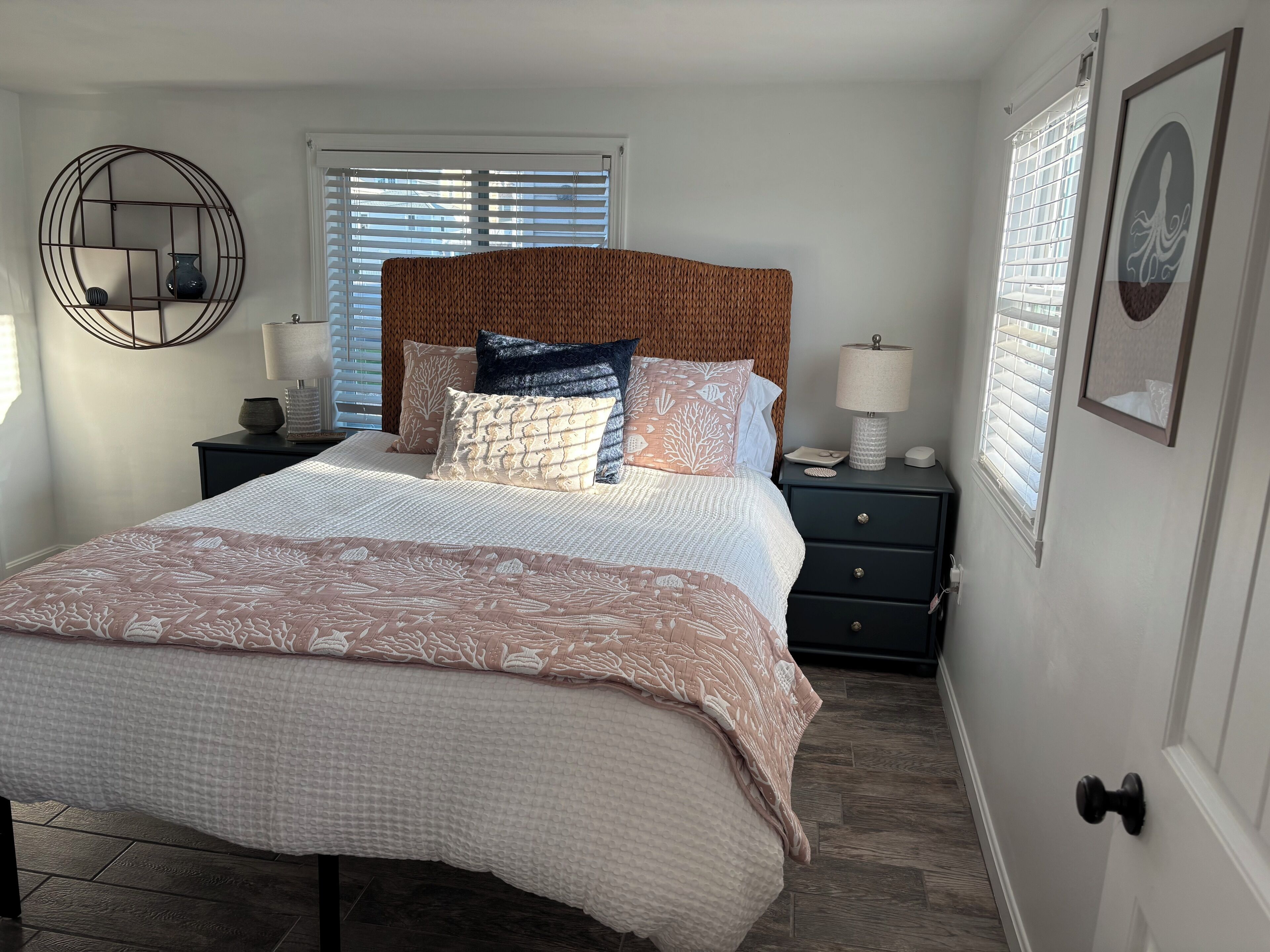 3 bedrooms, iron/ironing board, free WiFi, bed sheets