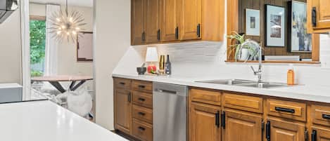 Microwave, oven, stovetop, dishwasher