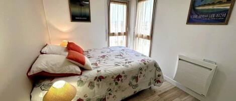 2 soverom, internettilgang og sengetøy