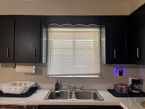 Microwave, oven, stovetop, coffee/tea maker