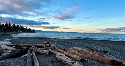 Five Gables - Your Peaceful Retreat in Qualicum Beach.