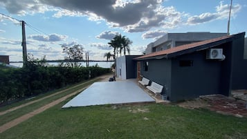 Fachada da propriedade