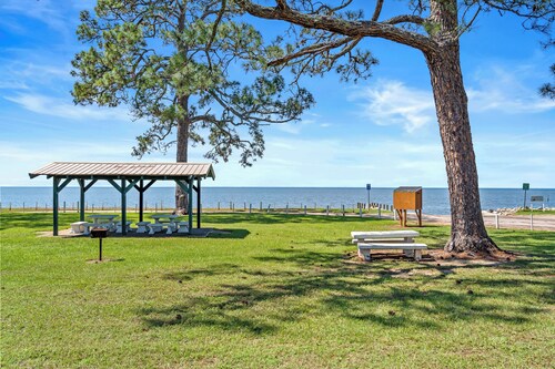 Spacious 5 bed coastal luxury home | Grand Hotel