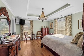 5 Schlafzimmer, Bügeleisen/Bügelbrett, WLAN, Bettwäsche