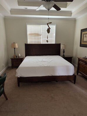 5 bedrooms, WiFi, bed sheets