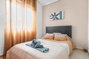 3 bedrooms, free WiFi, bed sheets