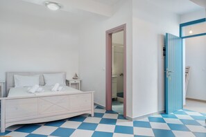 1 bedroom, free WiFi, bed sheets - Apartment 'Nicolas House 3' with Private Terrace, Wi-Fi and Air Conditioning (Xilokeratidi)
