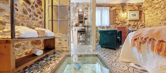 Apartment 'Raconet D'Arnes' with Private Terrace, Wi-Fi and Air Conditioning